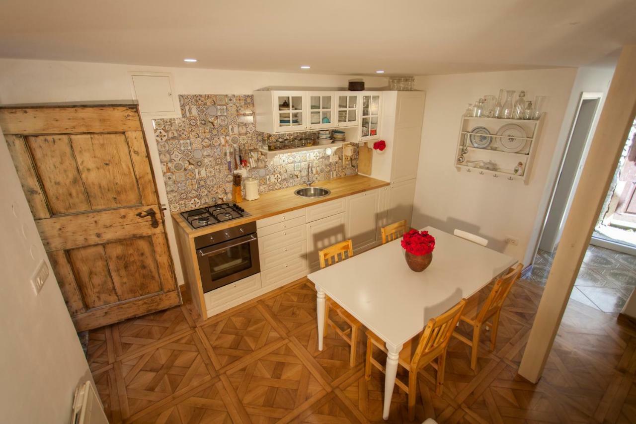 Barbarossa House With Parking Daire Cres Dış mekan fotoğraf