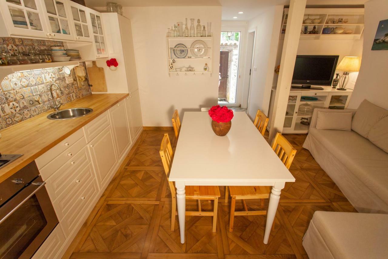 Barbarossa House With Parking Daire Cres Dış mekan fotoğraf