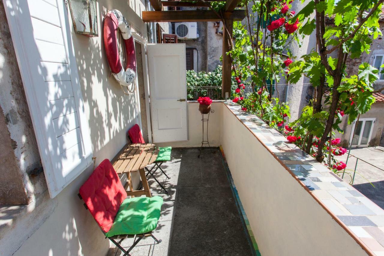 Barbarossa House With Parking Daire Cres Dış mekan fotoğraf