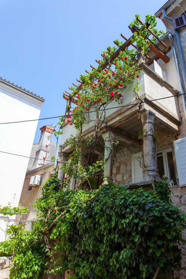 Barbarossa House With Parking Daire Cres Dış mekan fotoğraf
